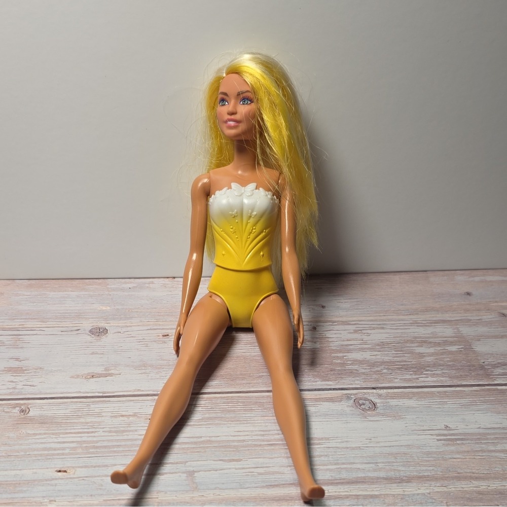 Mattel Barbie Fashion Doll Blonde Hair Yellow Swimsuit Articulated 11in HRR09